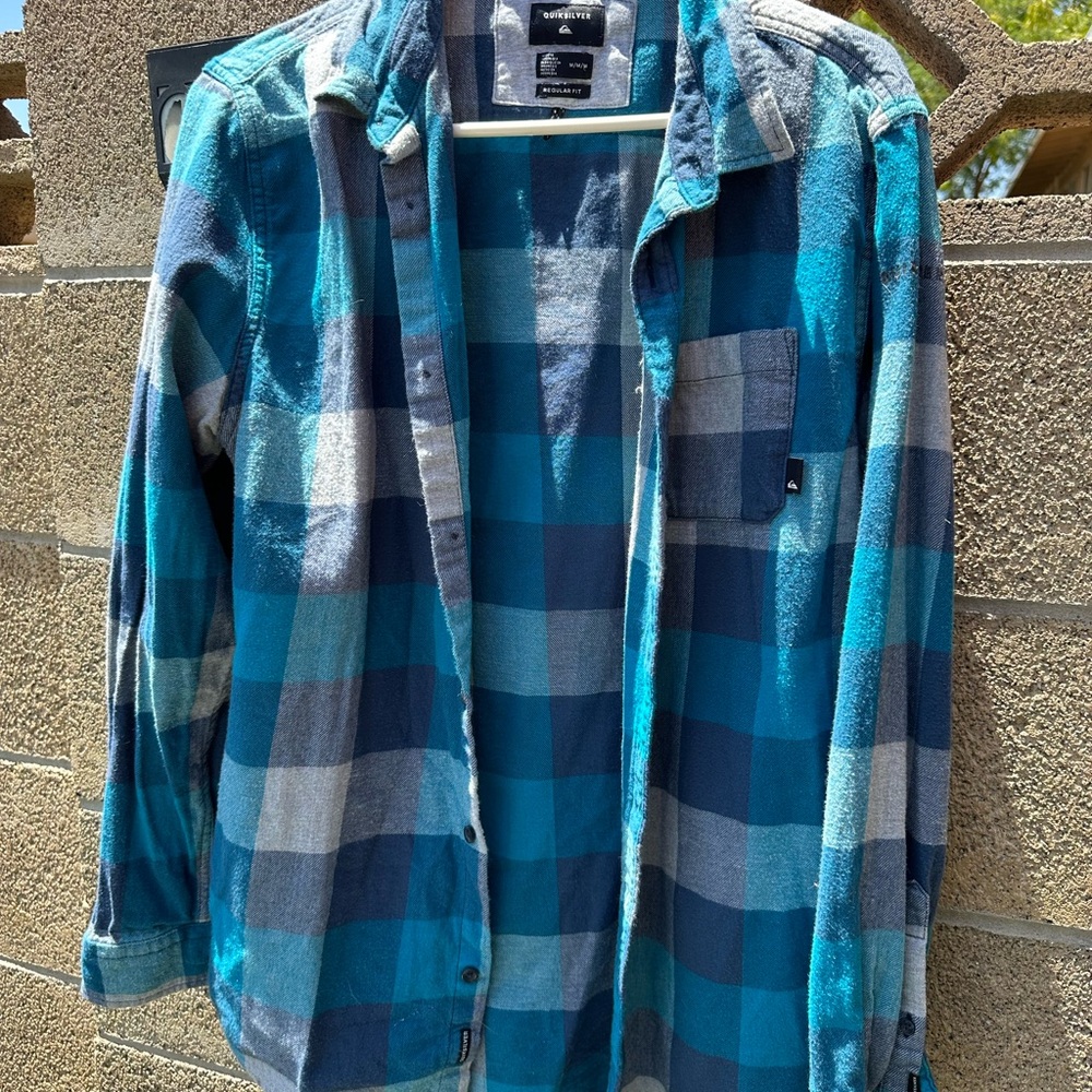 Men’s flannels size medium